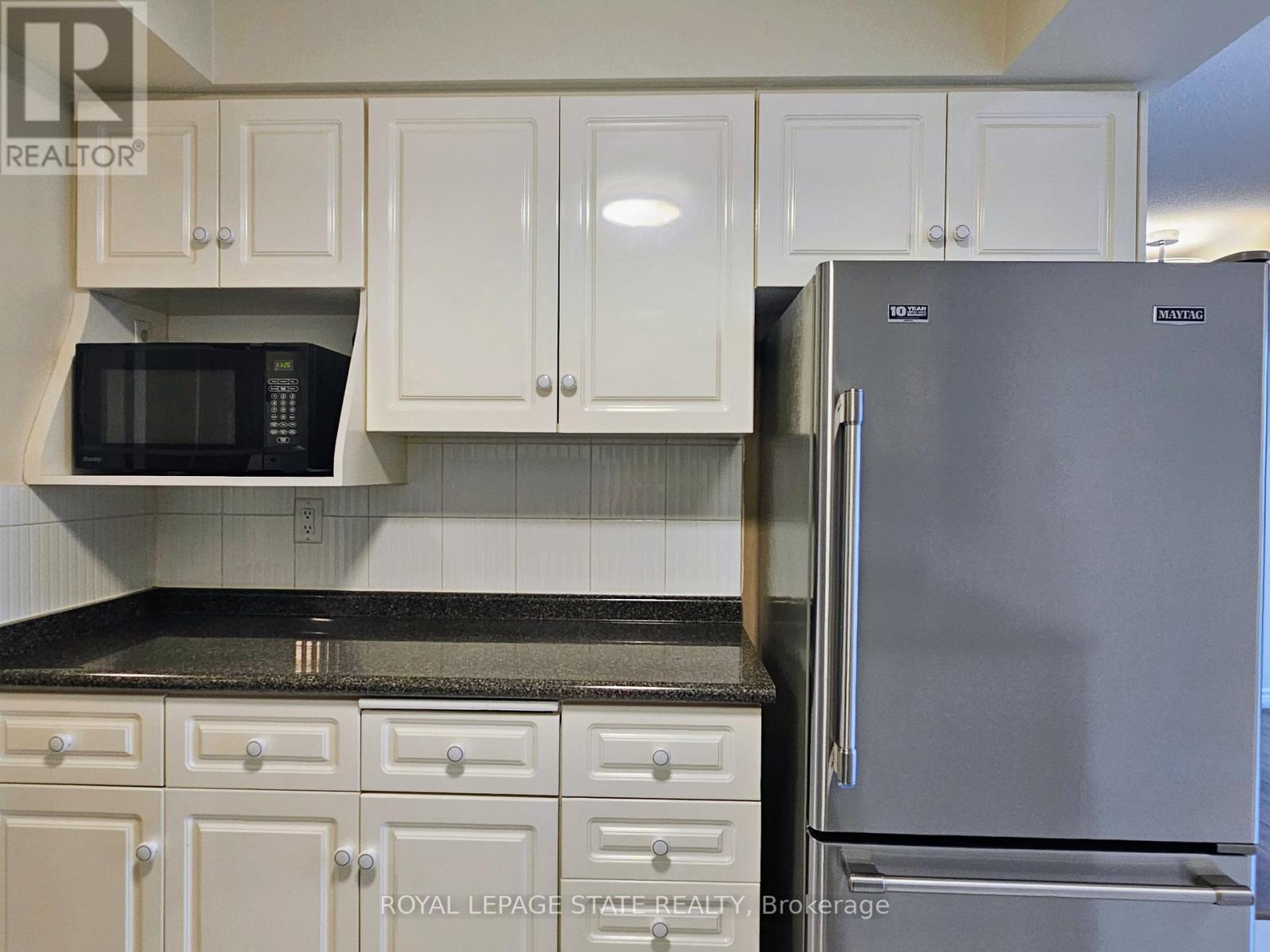 11e - 67 Caroline Street S, Hamilton, Ontario  L8P 3K6 - Photo 12 - X12590754