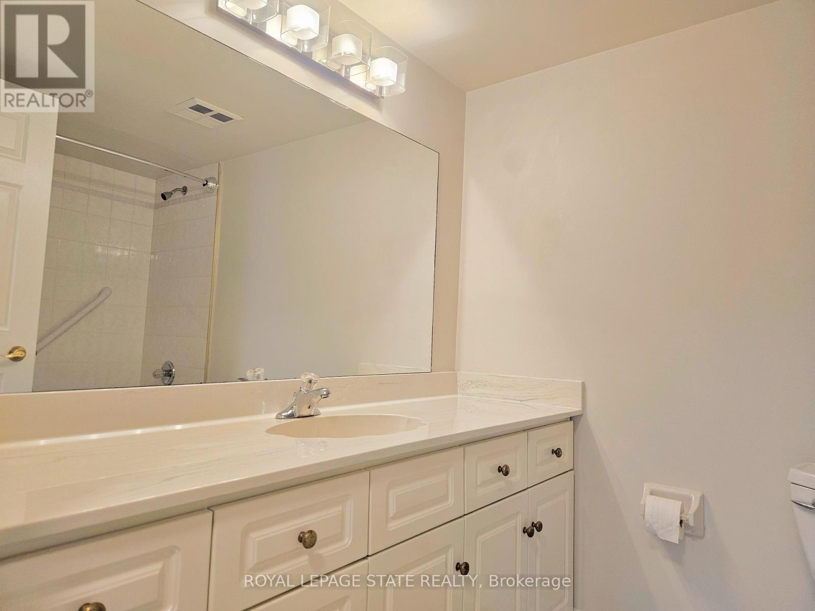 11e - 67 Caroline Street S, Hamilton, Ontario  L8P 3K6 - Photo 15 - X12590754