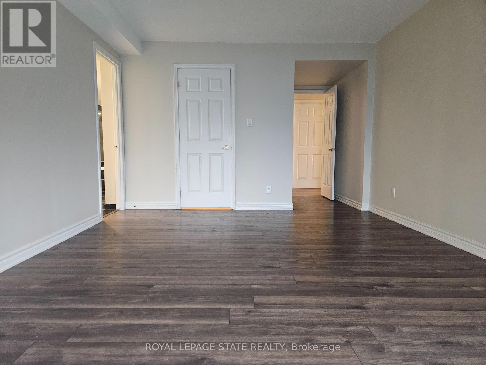 11e - 67 Caroline Street S, Hamilton, Ontario  L8P 3K6 - Photo 5 - X12590754