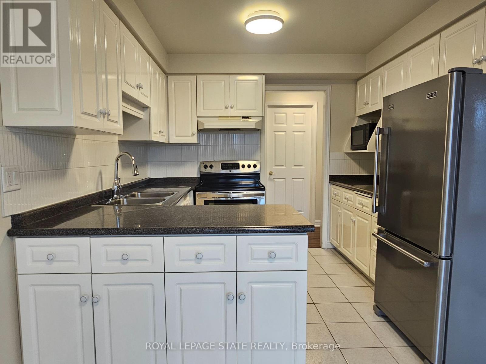 11e - 67 Caroline Street S, Hamilton, Ontario  L8P 3K6 - Photo 9 - X12590754