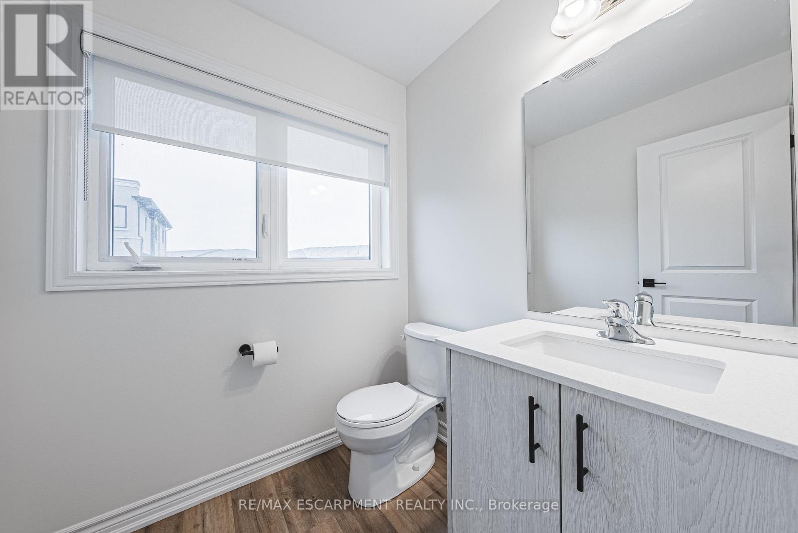 47 Cadwell Lane, Hamilton, Ontario  L9C 0C4 - Photo 13 - X12590768