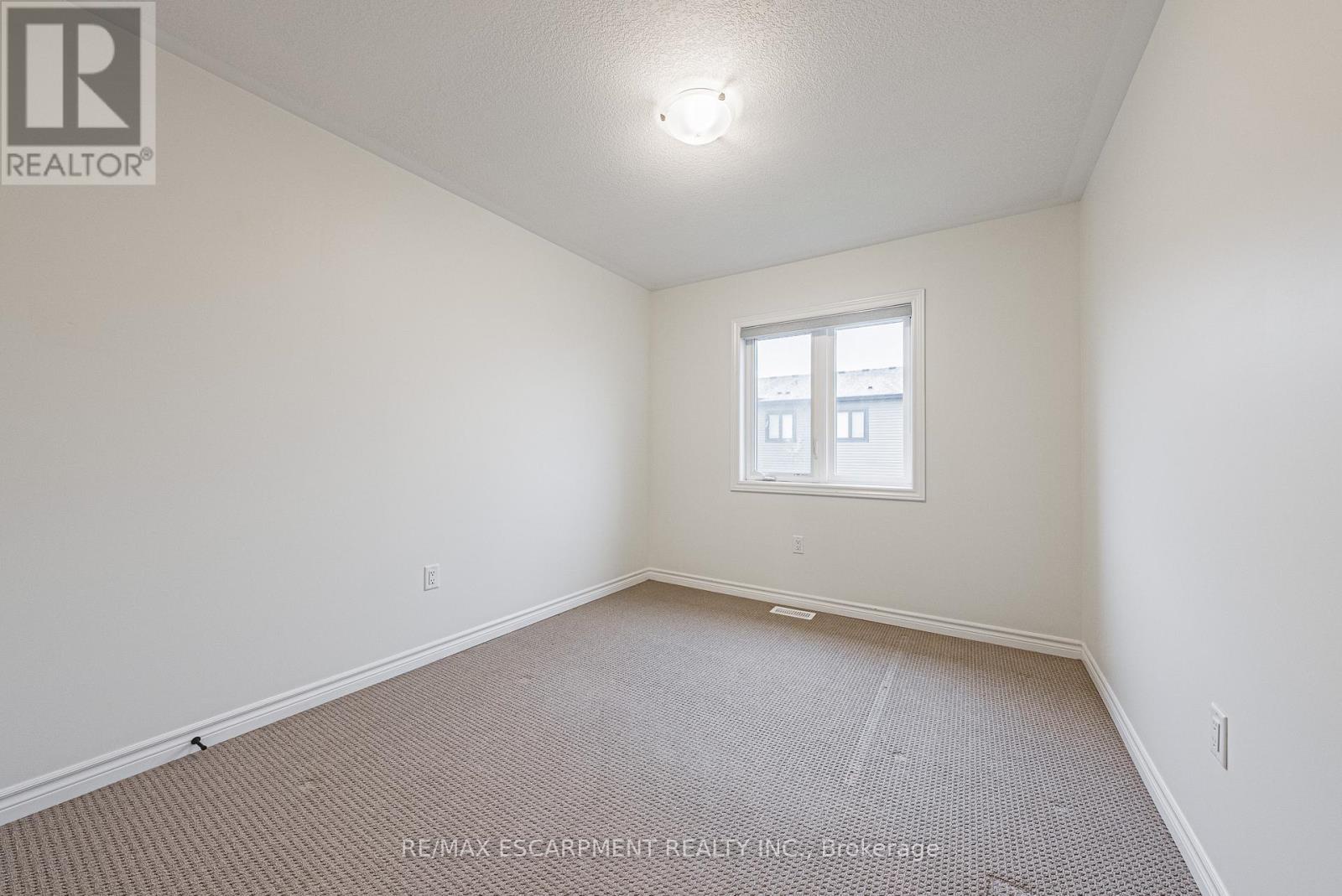 47 Cadwell Lane, Hamilton, Ontario  L9C 0C4 - Photo 18 - X12590768