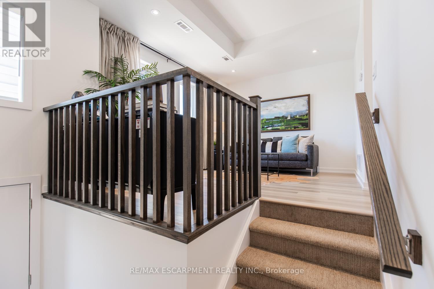 13 - 70 Kenesky Drive, Hamilton, Ontario  L8B 2A9 - Photo 3 - X12590866