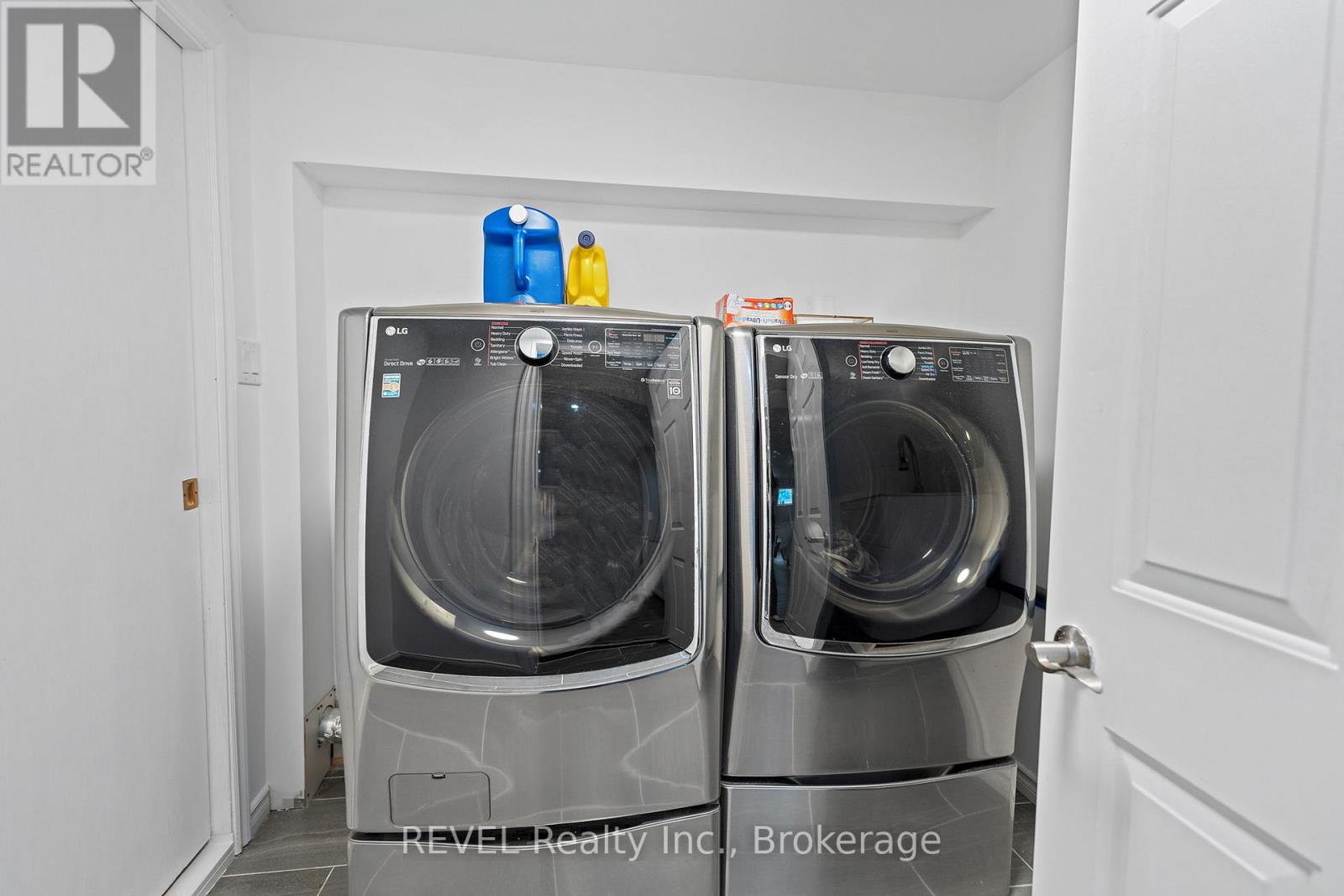 1018 Kerby Street, Fort Erie, Ontario  L2A 0B9 - Photo 32 - X12590934