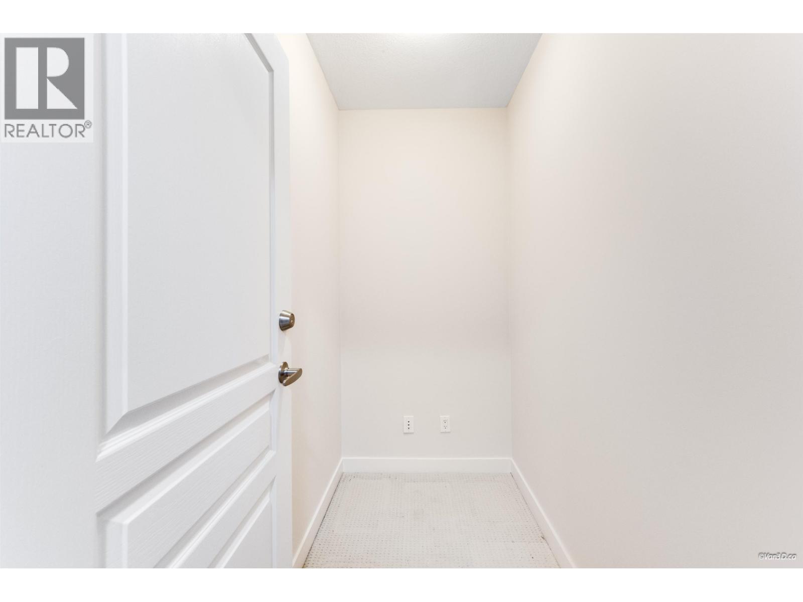 422 4078 Knight Street, Vancouver, British Columbia  V5N 5Y9 - Photo 4 - R3071090