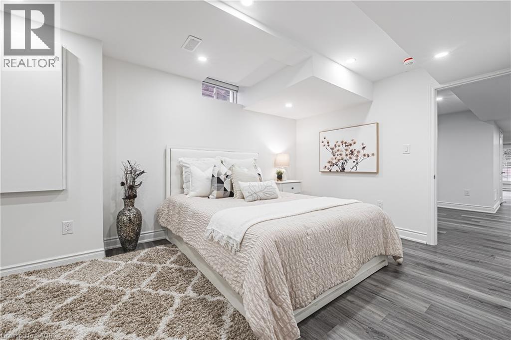 60 Golden Hawk Drive, Waterdown, Ontario  L8B 1W9 - Photo 40 - 40786310