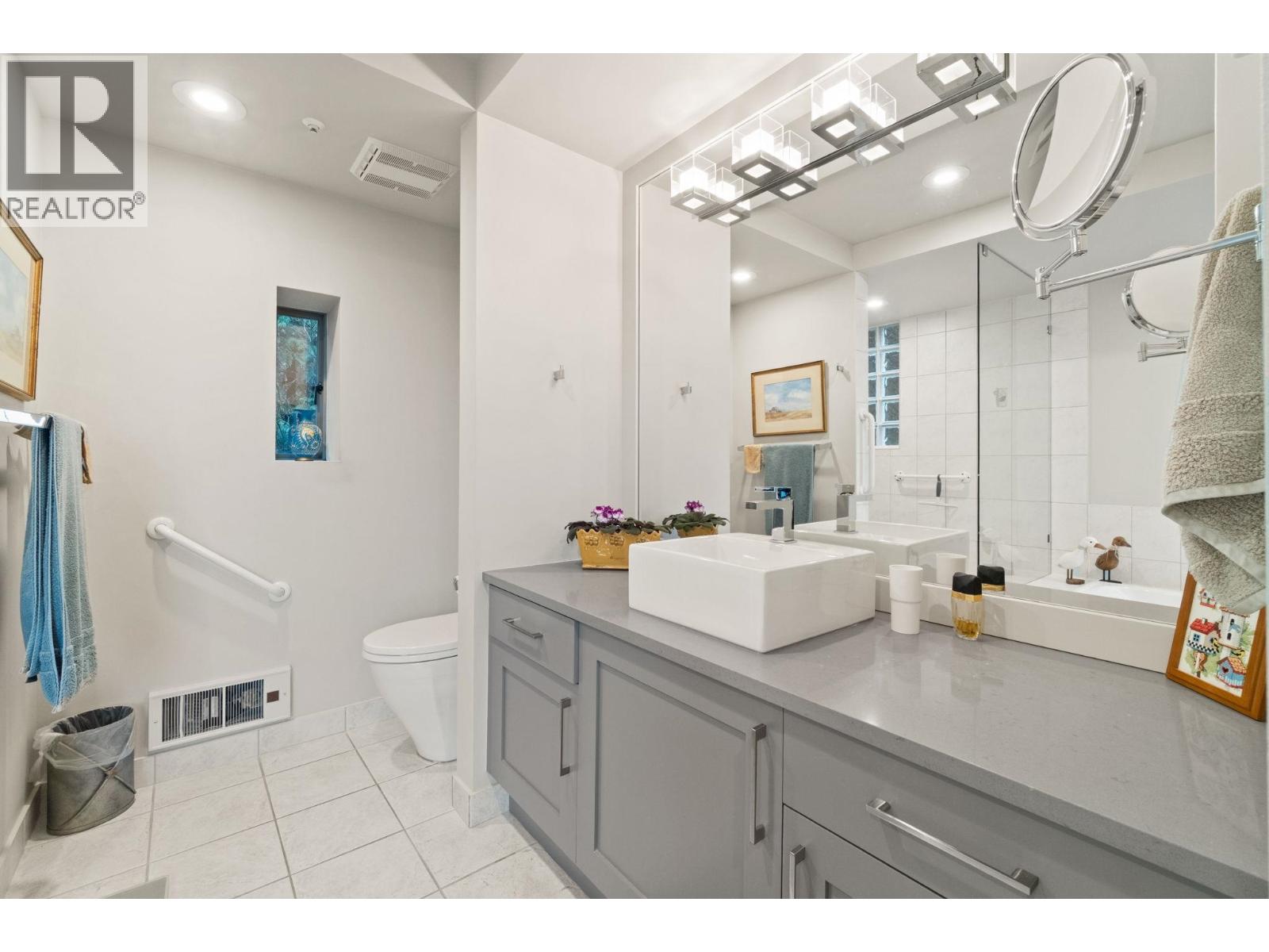 201 3105 Deer Ridge Drive, West Vancouver, British Columbia  V7S 4W1 - Photo 18 - R3071096