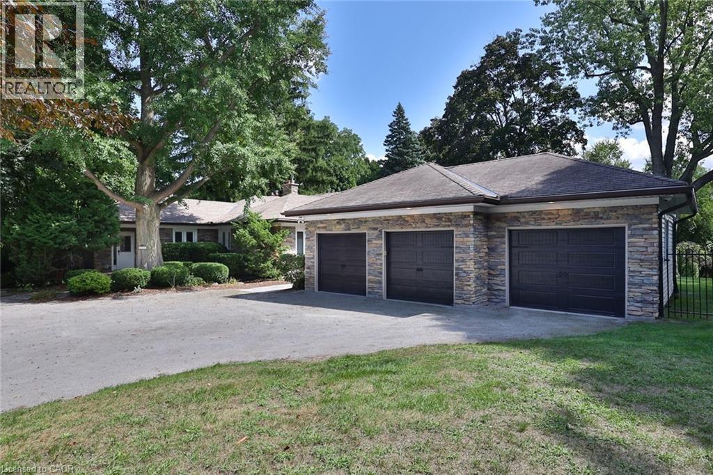 24 School Street, Waterdown, Ontario  L0R 2H0 - Photo 2 - 40763351