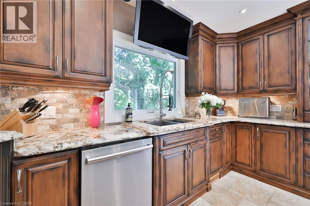 24 School Street, Waterdown, Ontario  L0R 2H0 - Photo 28 - 40763351