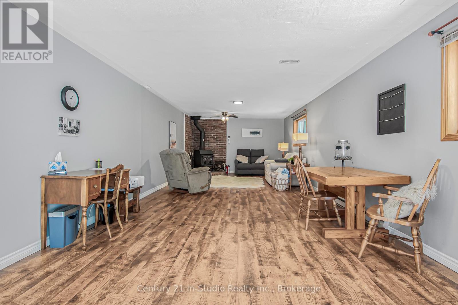 25 Emerson Avenue, South Bruce Peninsula, Ontario  N0H 2G0 - Photo 30 - X12305891