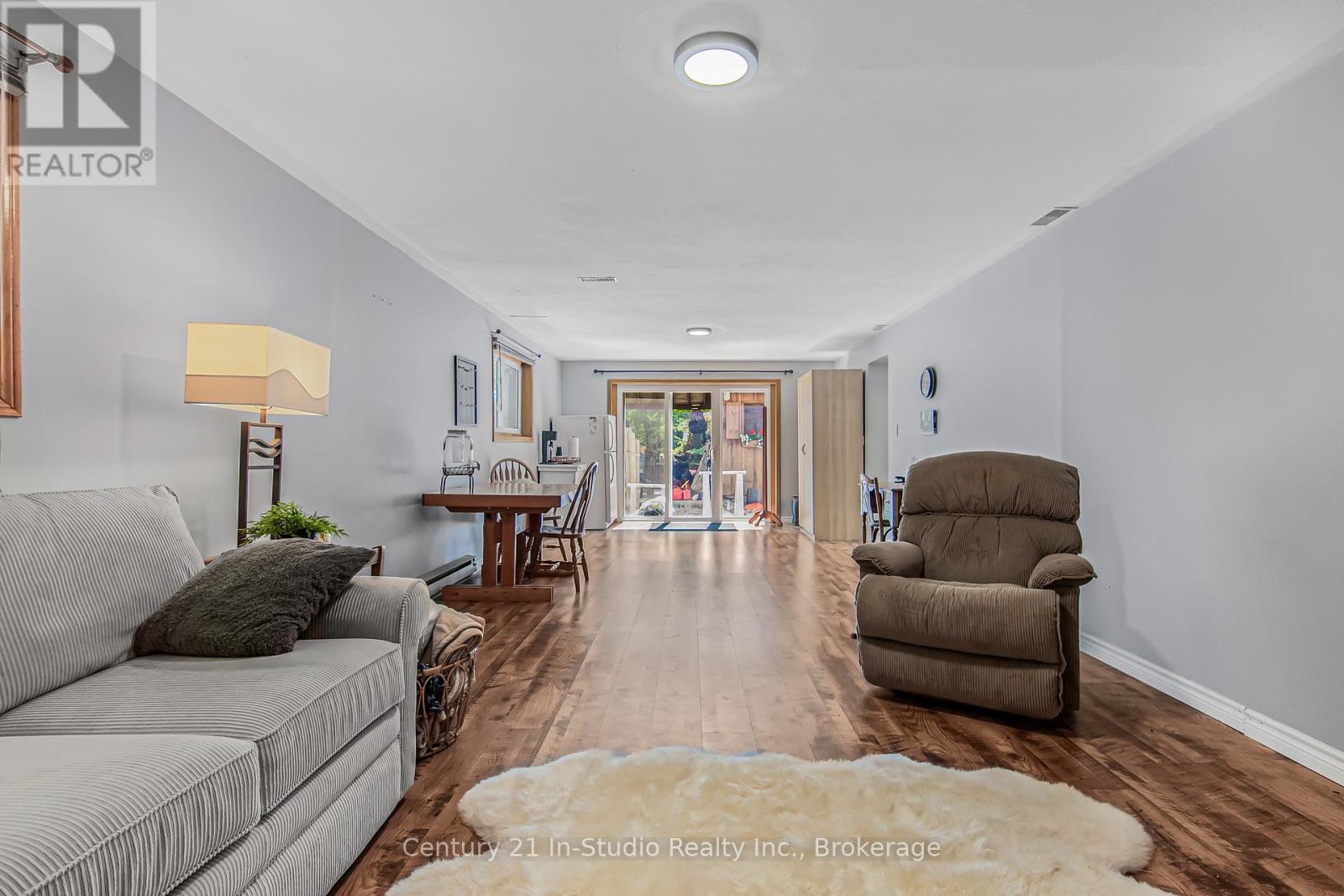 25 Emerson Avenue, South Bruce Peninsula, Ontario  N0H 2G0 - Photo 35 - X12305891