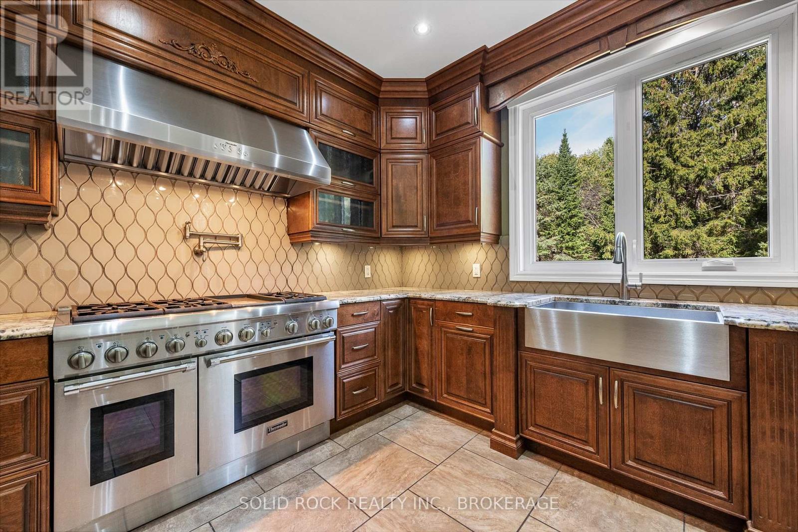 132 Western Avenue, Drummond/north Elmsley, Ontario  K7A 4S4 - Photo 14 - X12464254