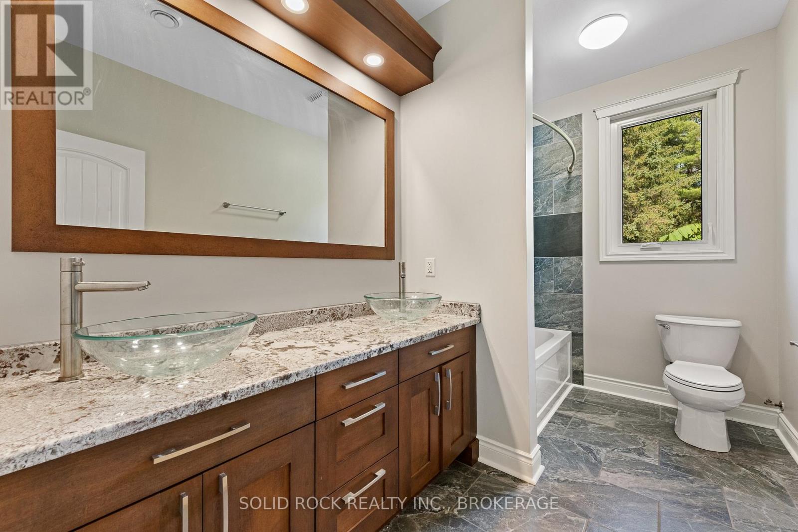 132 Western Avenue, Drummond/north Elmsley, Ontario  K7A 4S4 - Photo 20 - X12464254