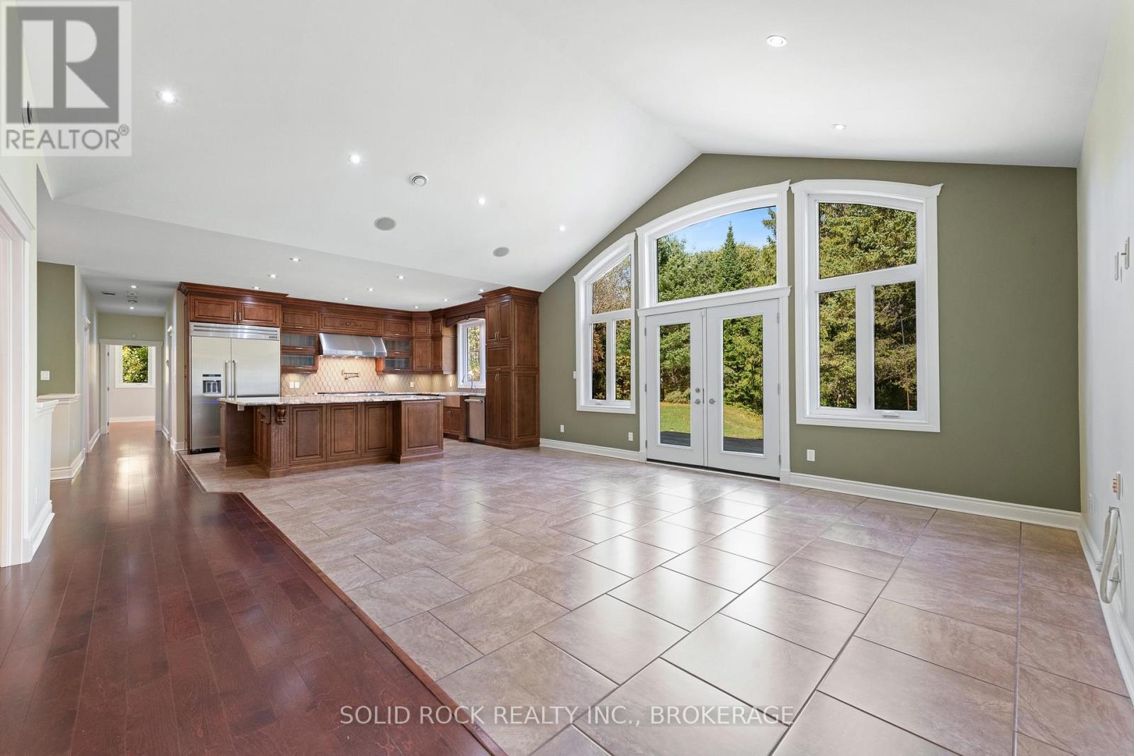 132 Western Avenue, Drummond/north Elmsley, Ontario  K7A 4S4 - Photo 7 - X12464254