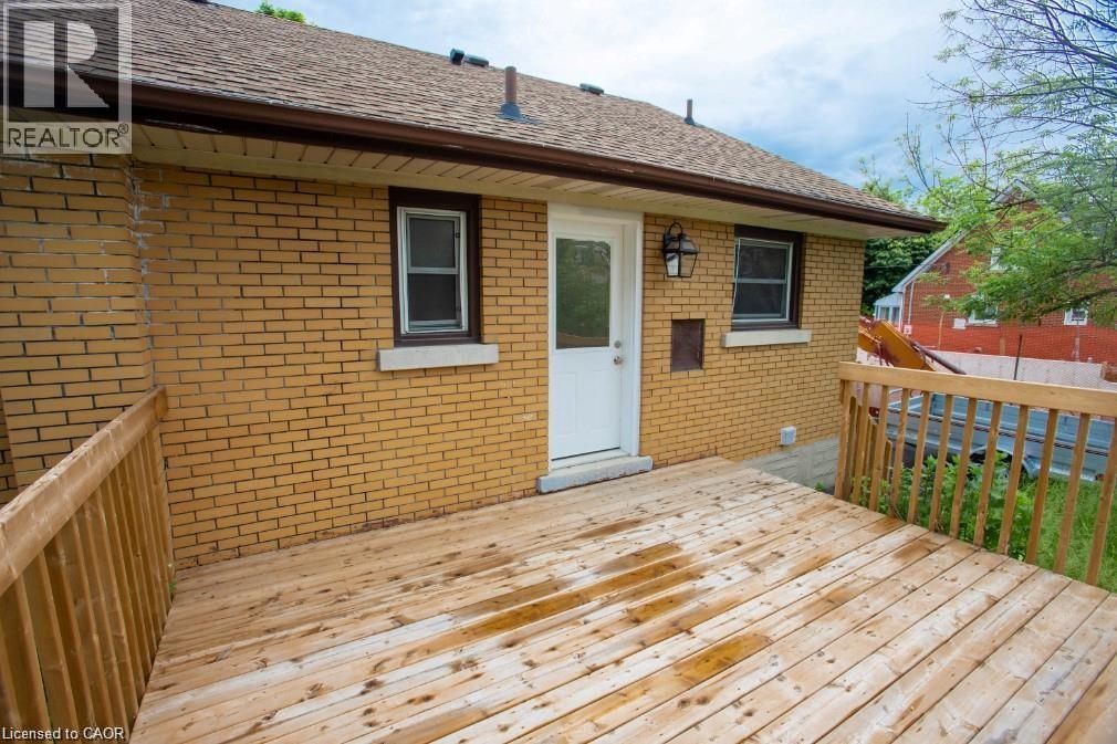 177 Pleasant Avenue Unit# Lower, Kitchener, Ontario  N2M 4A9 - Photo 2 - 40788883