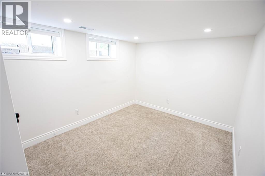 177 Pleasant Avenue Unit# Lower, Kitchener, Ontario  N2M 4A9 - Photo 6 - 40788883