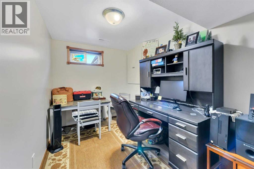 68 Roland Street, Red Deer, Alberta  T4P 3K9 - Photo 29 - A2273078