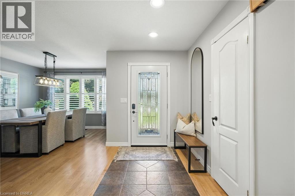 28 Macpherson Drive, Paris, Ontario N3L 4C6 - Photo 4 - 40785821