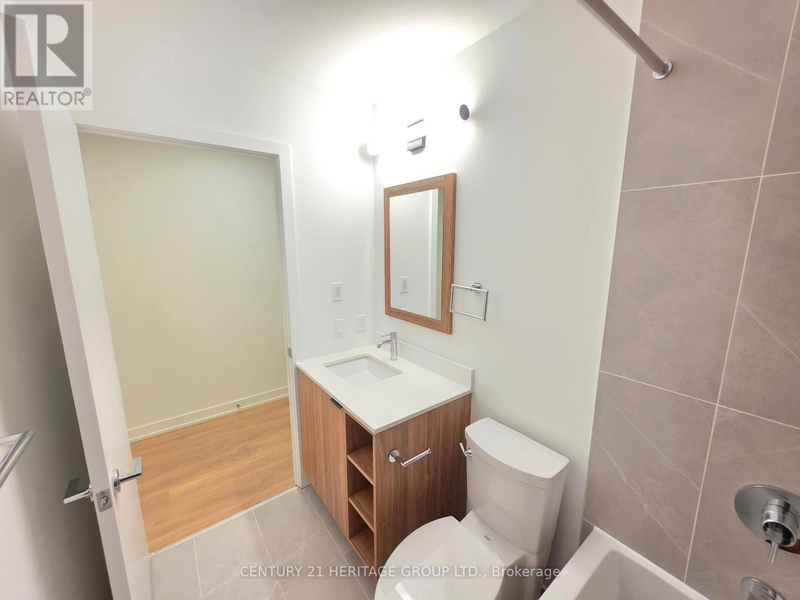 702 - 1037 The Queensway, Toronto, Ontario M8Z 6C7 - Photo 29 - W12587552