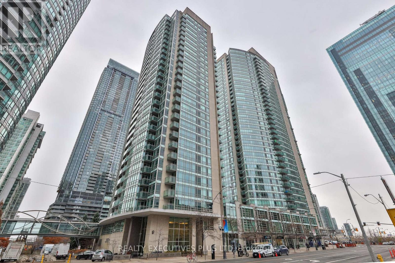 2703 - 381 Front Street W, Toronto, Ontario  M5V 3R8 - Photo 1 - C12590908
