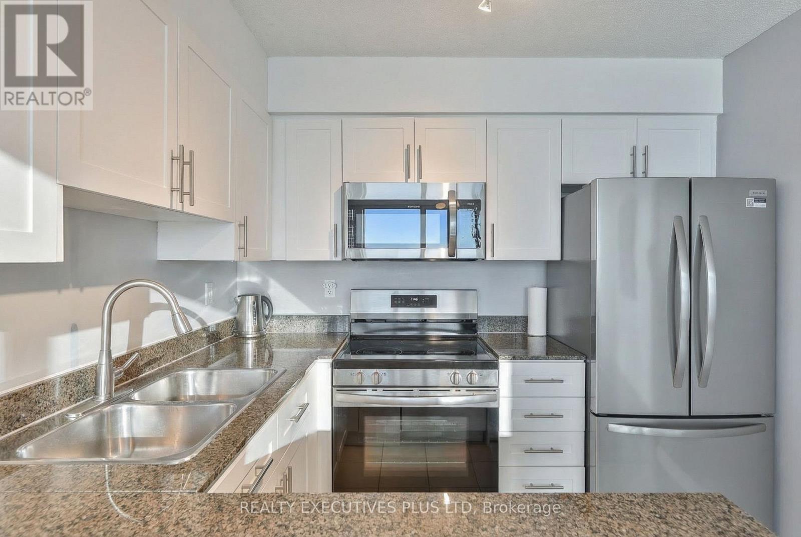 2703 - 381 Front Street W, Toronto, Ontario  M5V 3R8 - Photo 15 - C12590908