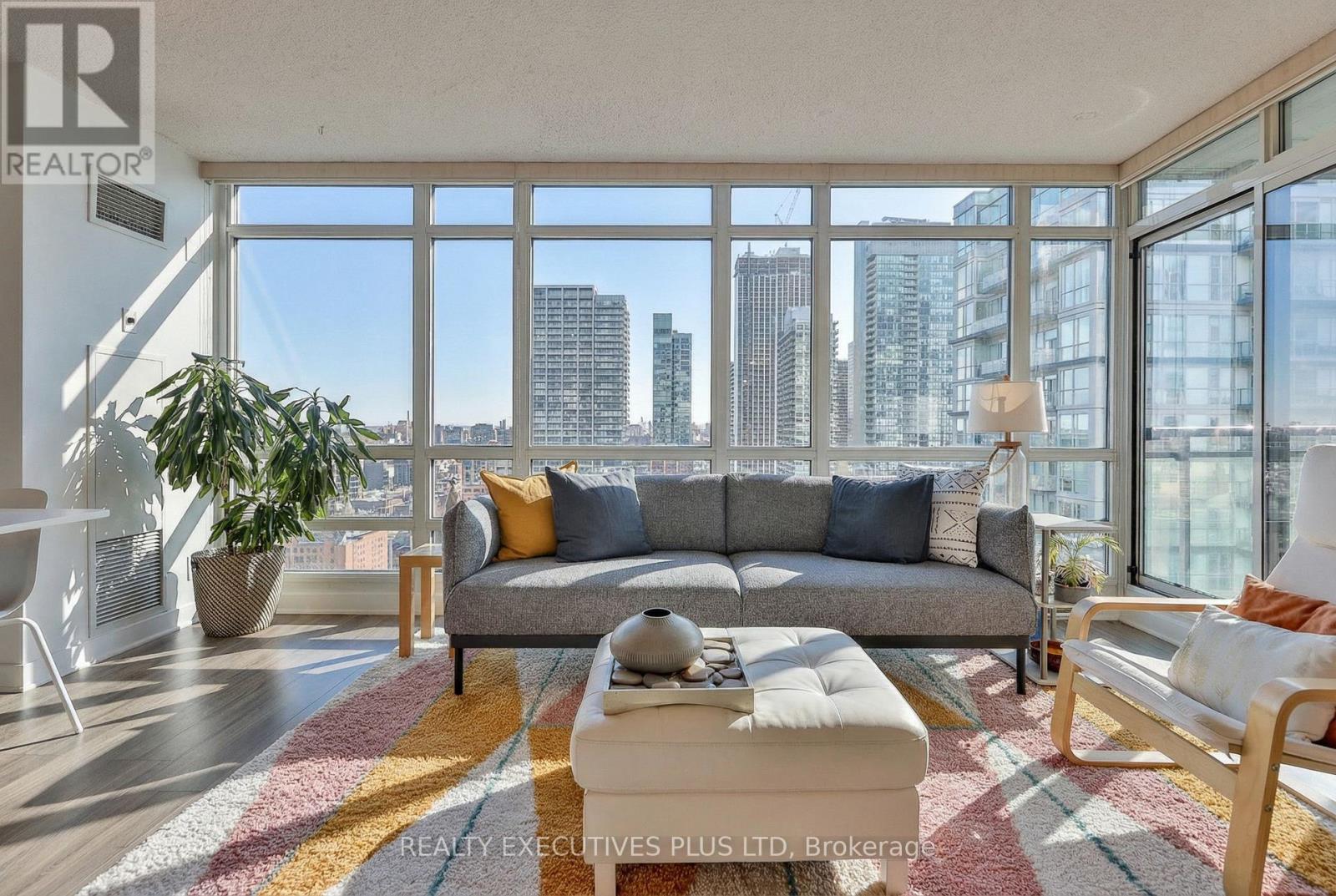 2703 - 381 Front Street W, Toronto, Ontario  M5V 3R8 - Photo 3 - C12590908