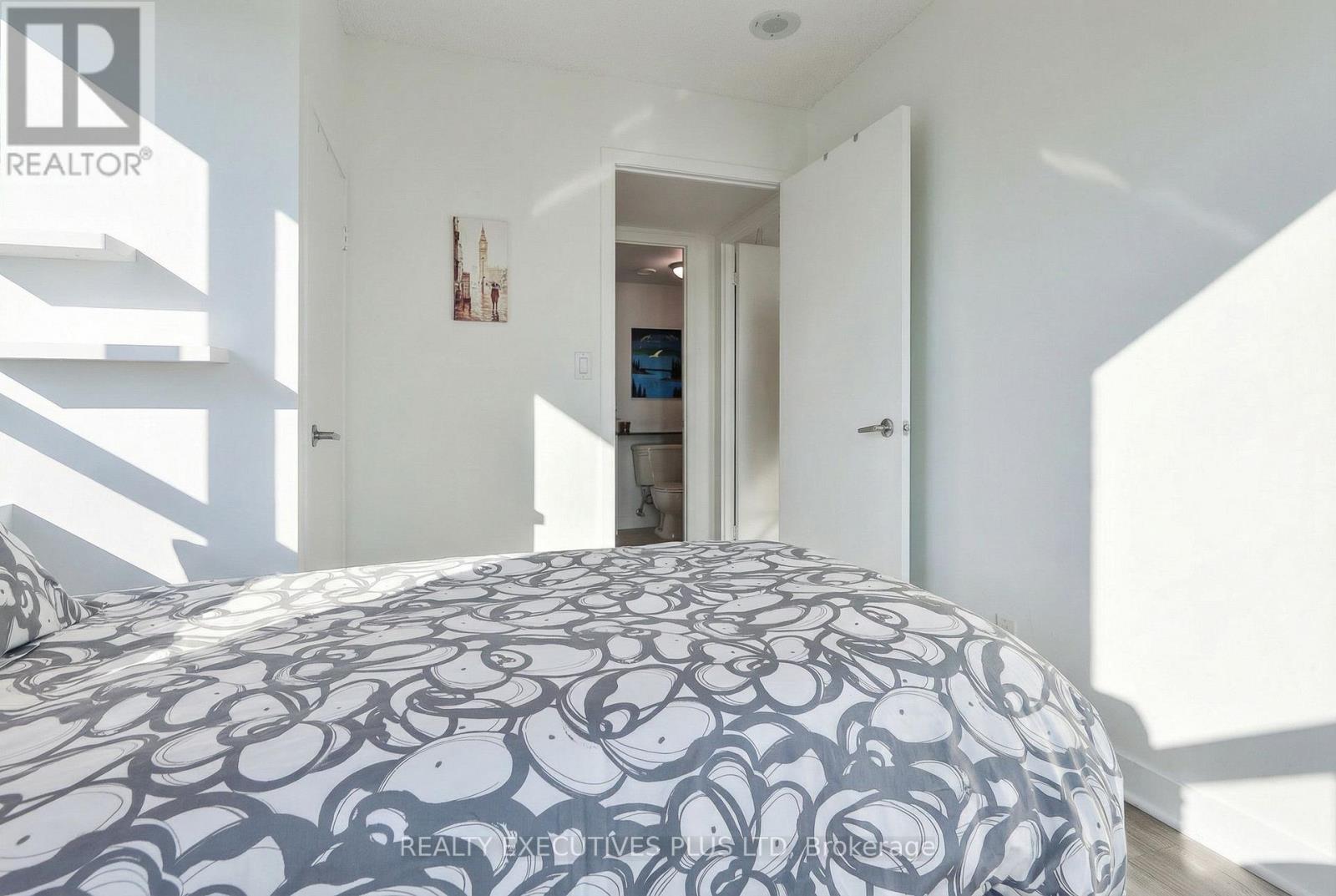 2703 - 381 Front Street W, Toronto, Ontario  M5V 3R8 - Photo 31 - C12590908