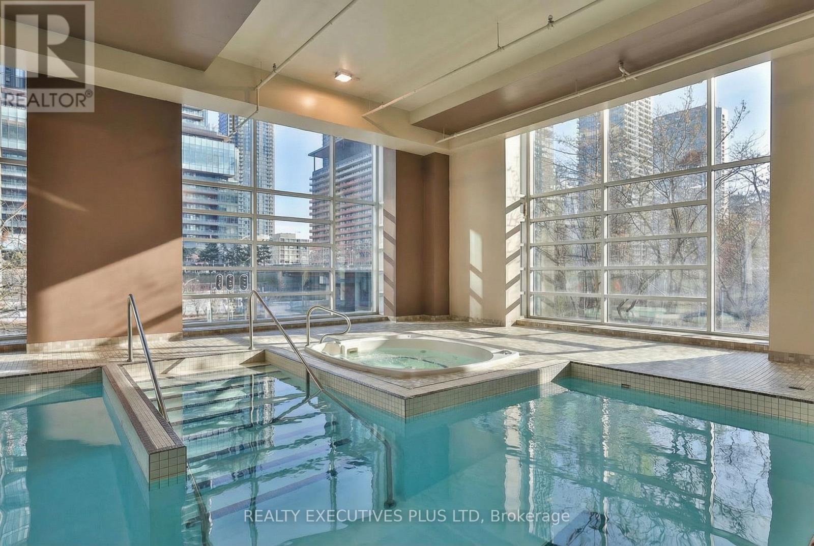 2703 - 381 Front Street W, Toronto, Ontario  M5V 3R8 - Photo 42 - C12590908