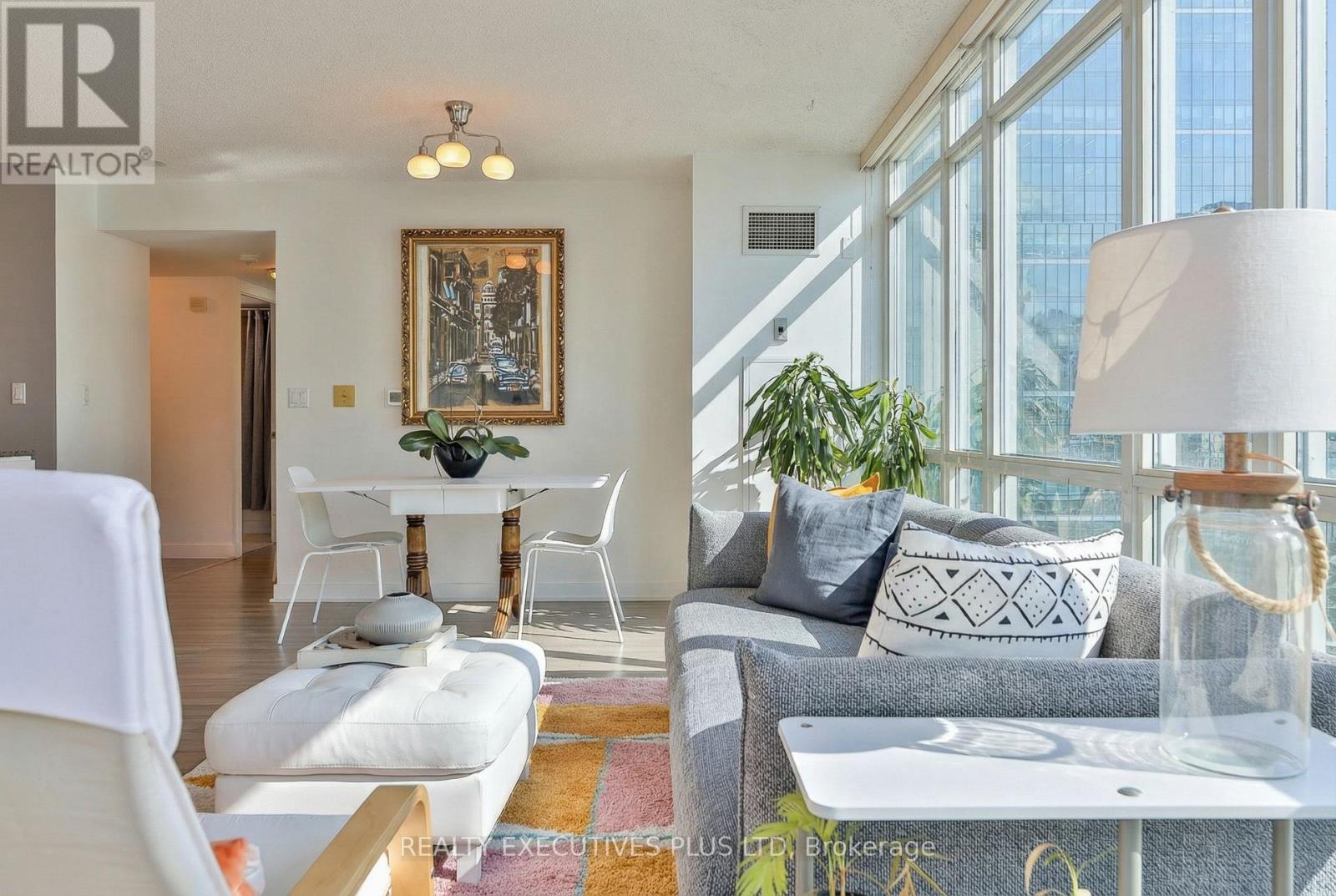 2703 - 381 Front Street W, Toronto, Ontario  M5V 3R8 - Photo 8 - C12590908