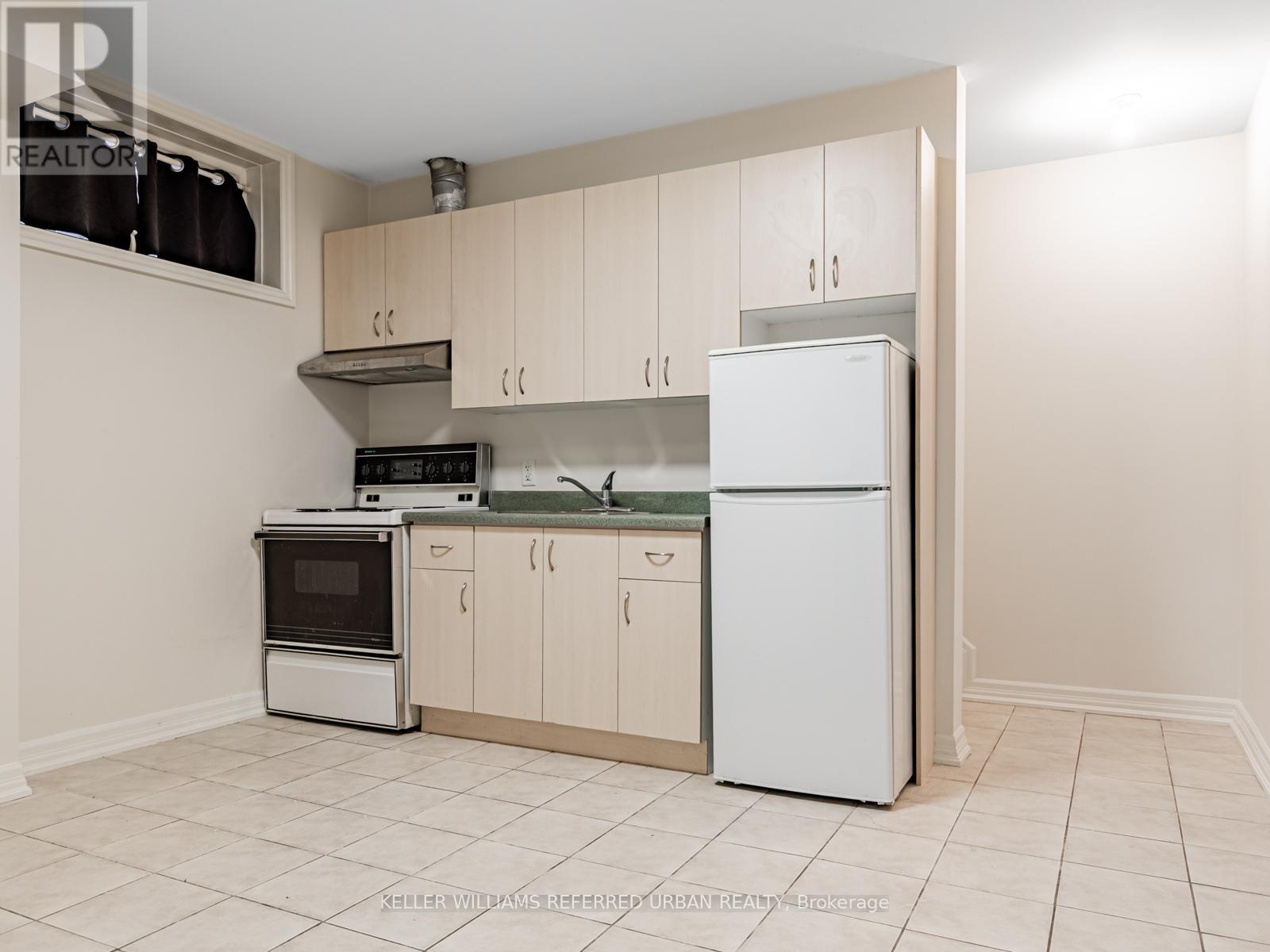 Bsmt - 20 Roberta Drive, Toronto, Ontario  M6A 2J5 - Photo 5 - C12591008