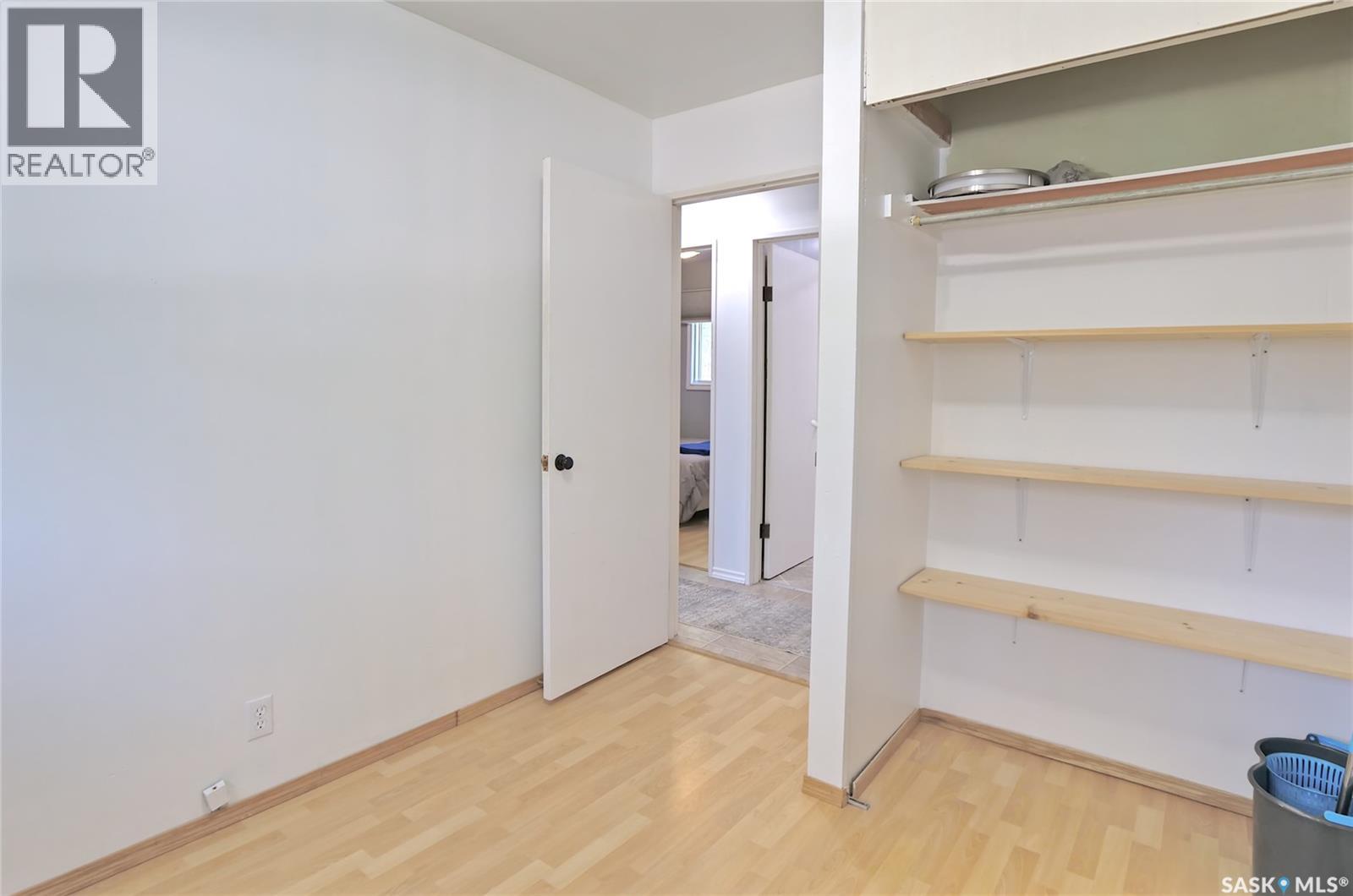 606 6th Street W, Chaplin, Saskatchewan  S0H 0V0 - Photo 10 - SK024870