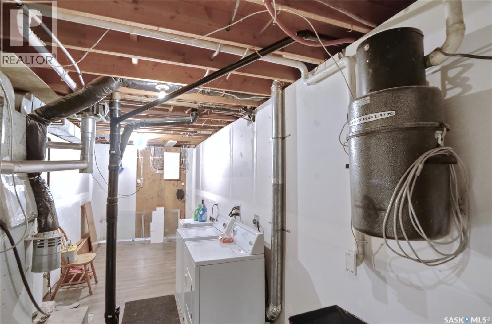 606 6th Street W, Chaplin, Saskatchewan  S0H 0V0 - Photo 21 - SK024870