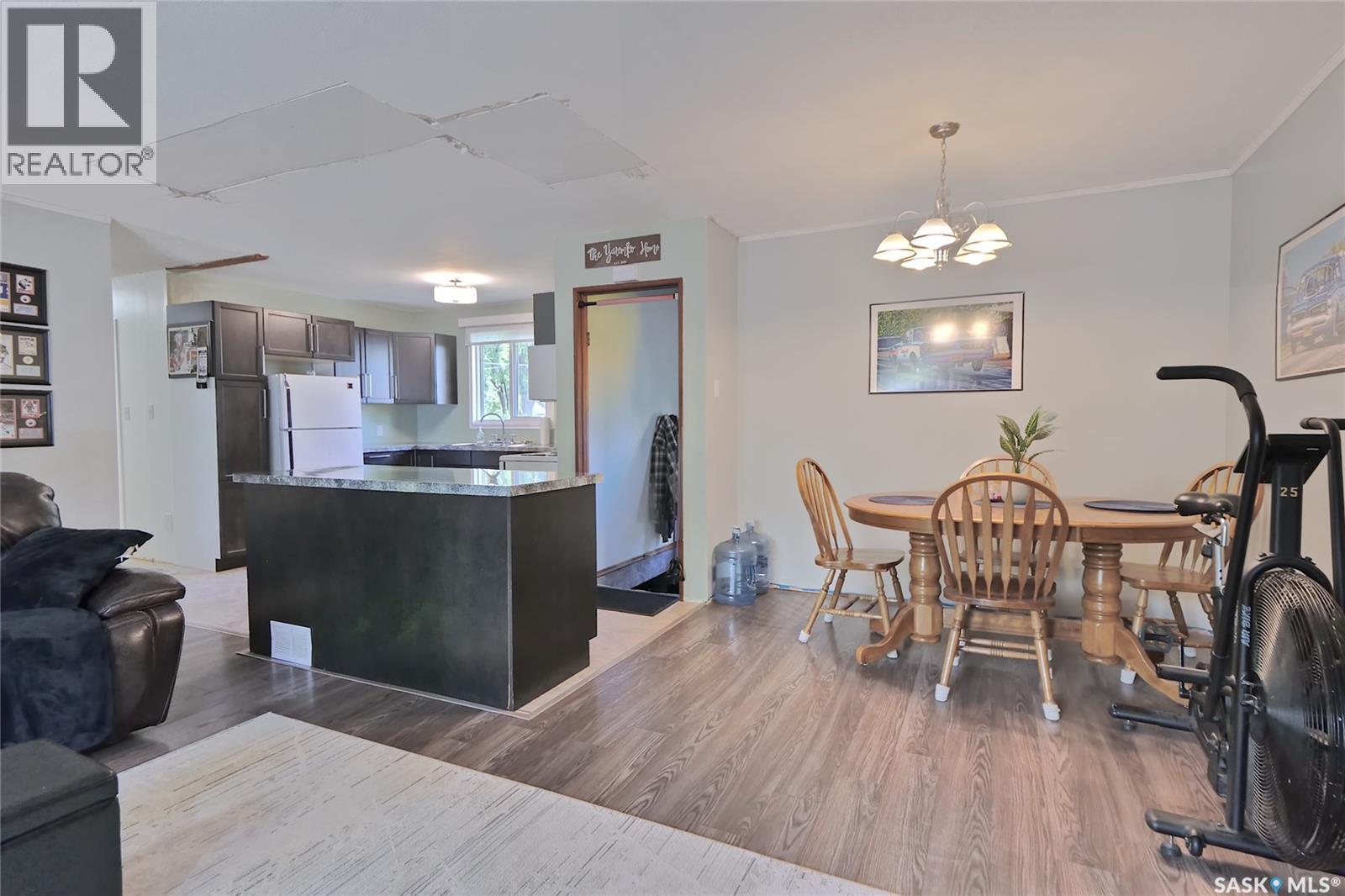 606 6th Street W, Chaplin, Saskatchewan  S0H 0V0 - Photo 4 - SK024870