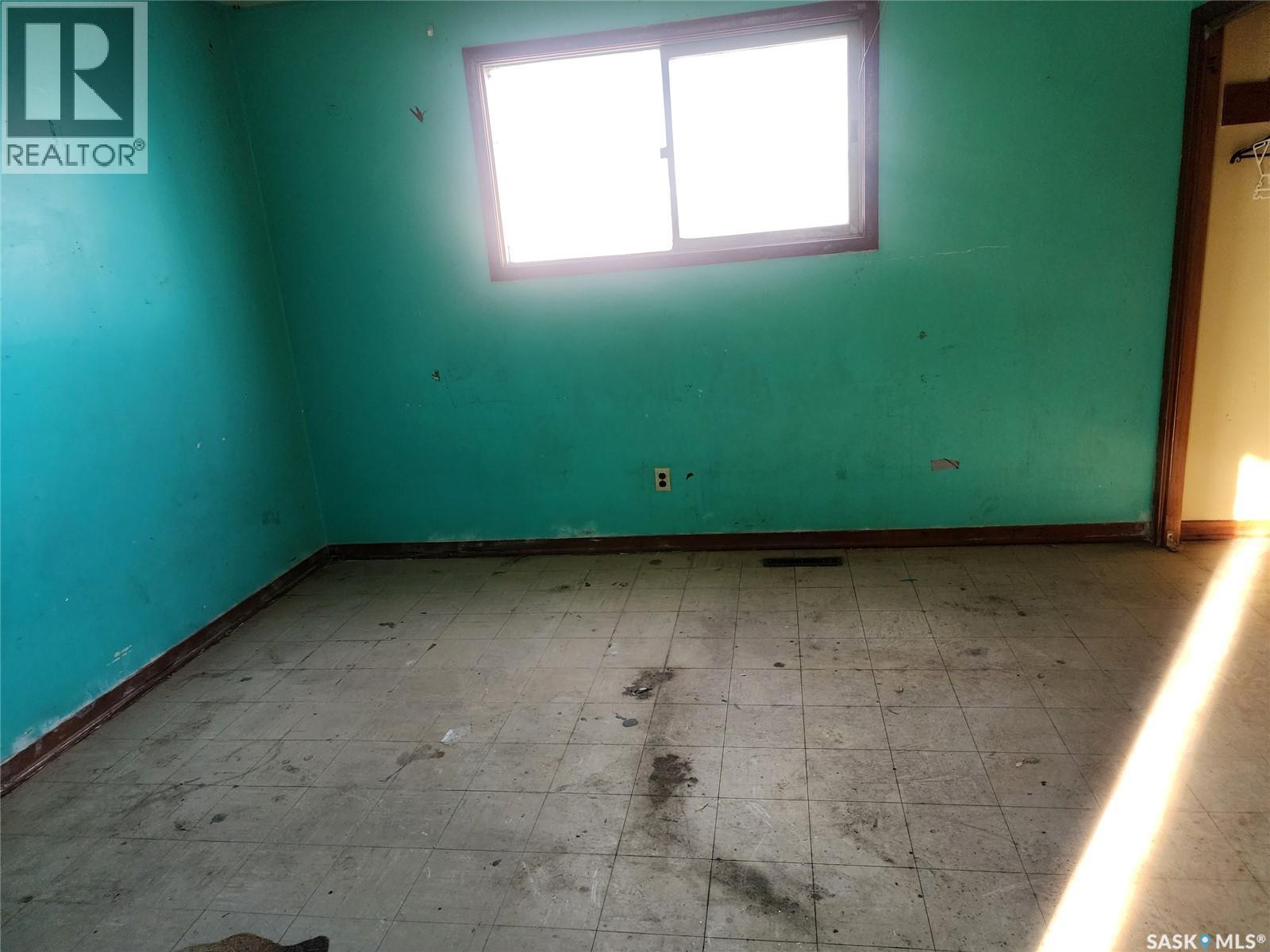 845 Edgar Street, Regina, Saskatchewan  S4N 3J1 - Photo 4 - SK024487