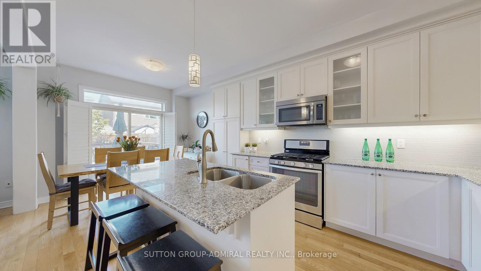 6 Andreeta Drive, Vaughan, Ontario  L4H 4H4 - Photo 13 - N12590994