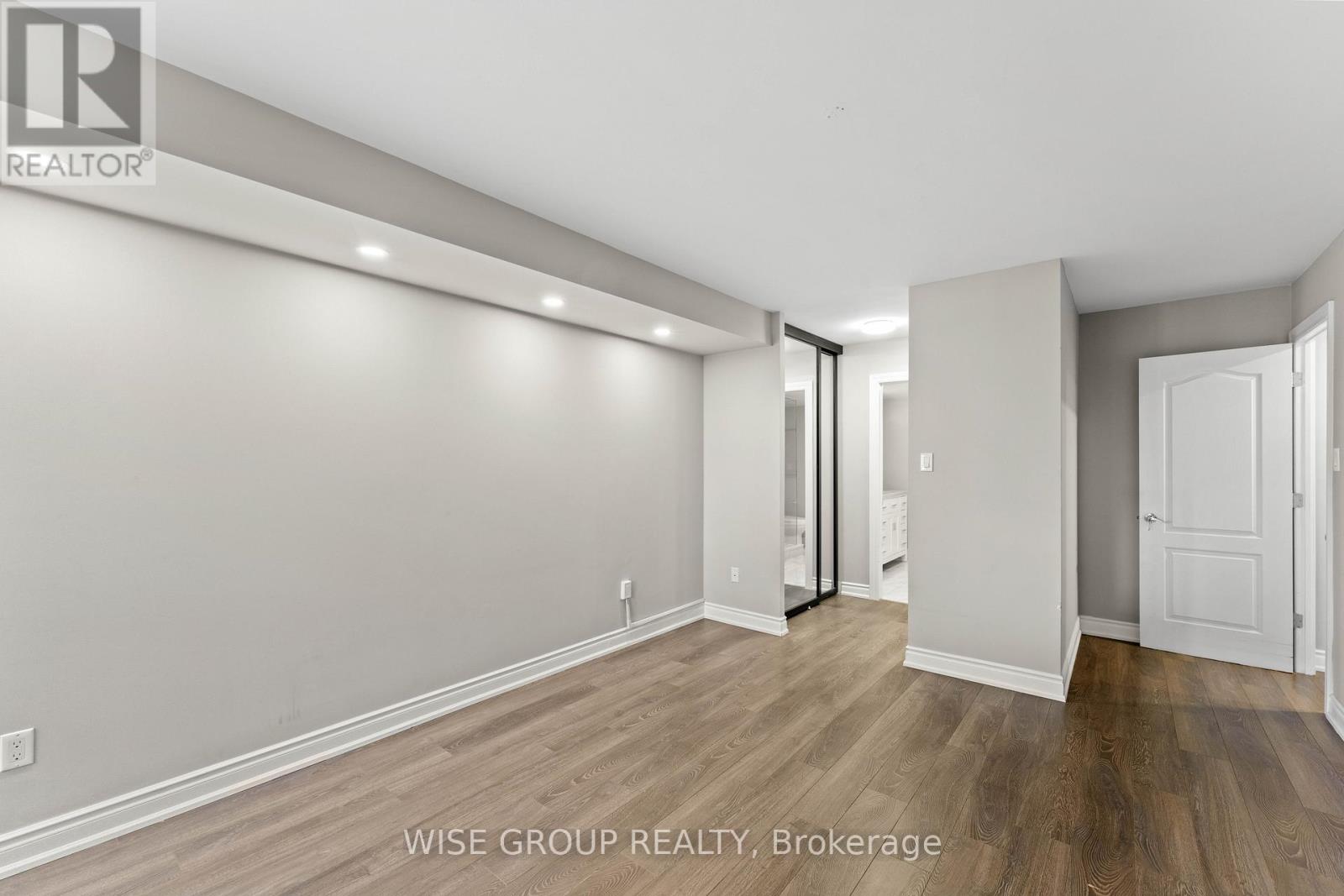 113 - 5 Weldrick Road W, Richmond Hill, Ontario  L4C 8S9 - Photo 32 - N12591010