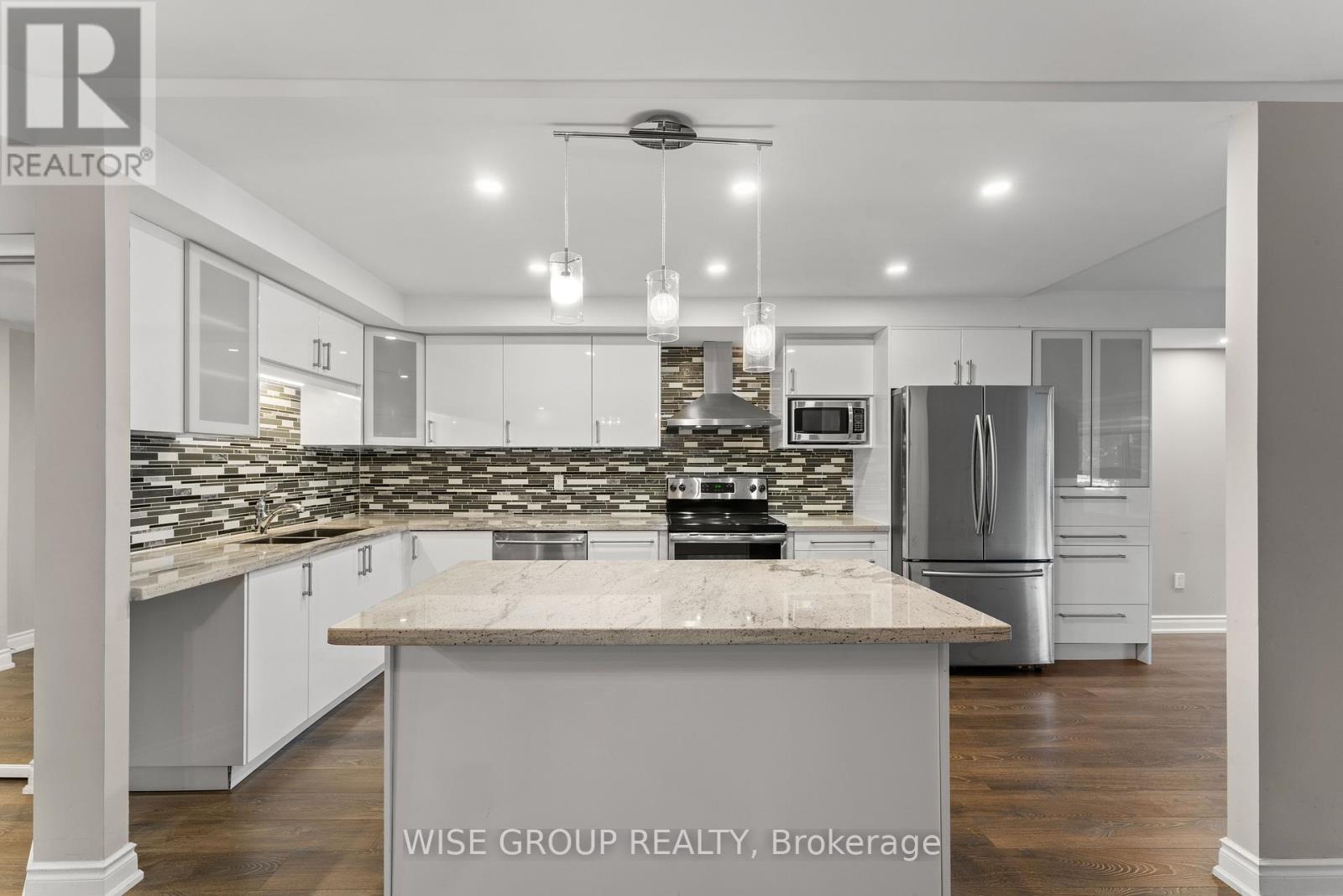 113 - 5 Weldrick Road W, Richmond Hill, Ontario  L4C 8S9 - Photo 7 - N12591010