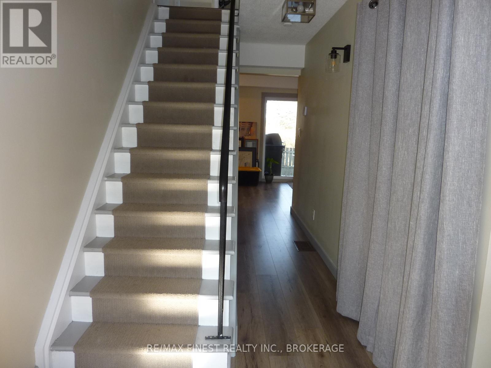 490 Grandtrunk Avenue, Kingston, Ontario  K7M 8P6 - Photo 2 - X12591160