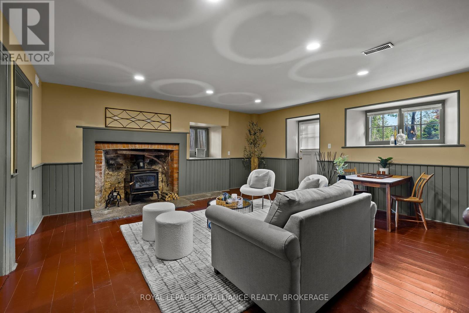 1049 Highway 2 E, Kingston, Ontario  K7L 4V1 - Photo 27 - X12591204