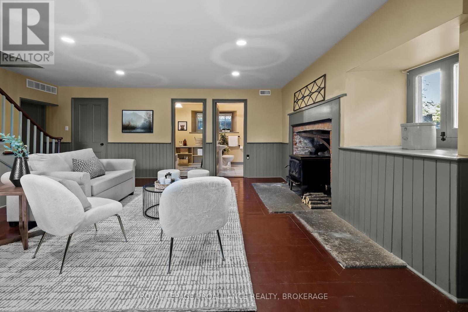 1049 Highway 2 E, Kingston, Ontario  K7L 4V1 - Photo 29 - X12591204