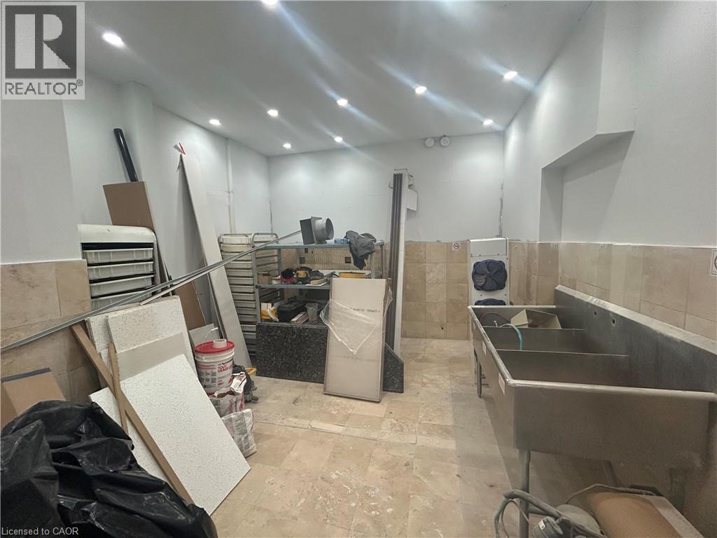 537 Concession Street, Hamilton, Ontario  L8V 1A7 - Photo 5 - 40791161