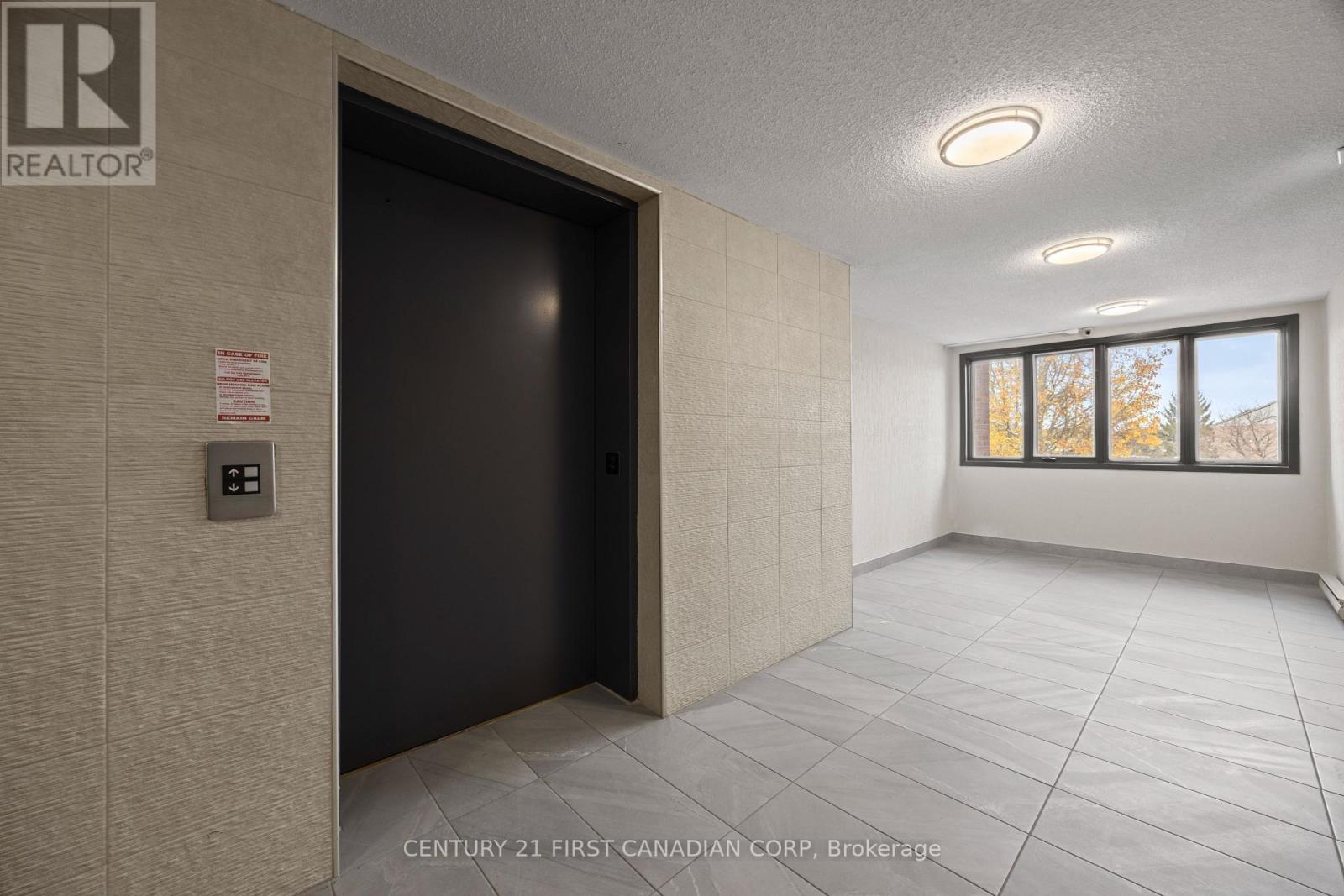 208 - 2228 Trafalgar Street, London East, Ontario  N5V 4J8 - Photo 3 - X12591040