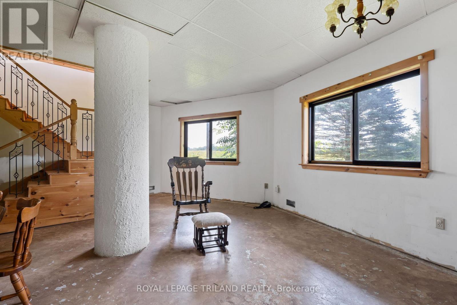 25090 Dundonald Road, Southwest Middlesex, Ontario  N0N 1A0 - Photo 20 - X12591102