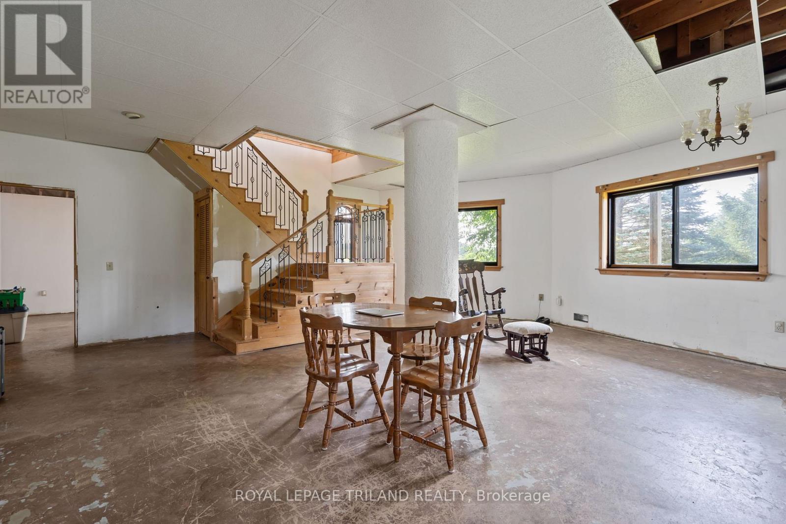 25090 Dundonald Road, Southwest Middlesex, Ontario  N0N 1A0 - Photo 22 - X12591102