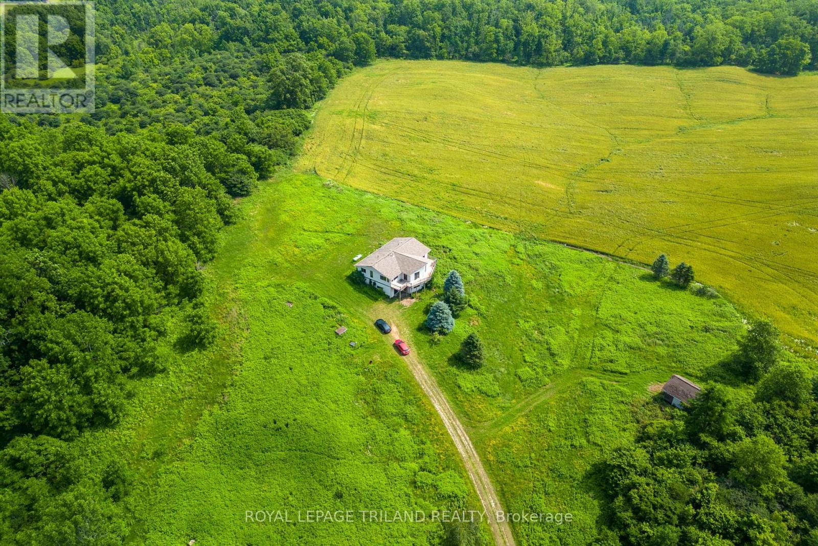 25090 Dundonald Road, Southwest Middlesex, Ontario  N0N 1A0 - Photo 3 - X12591102