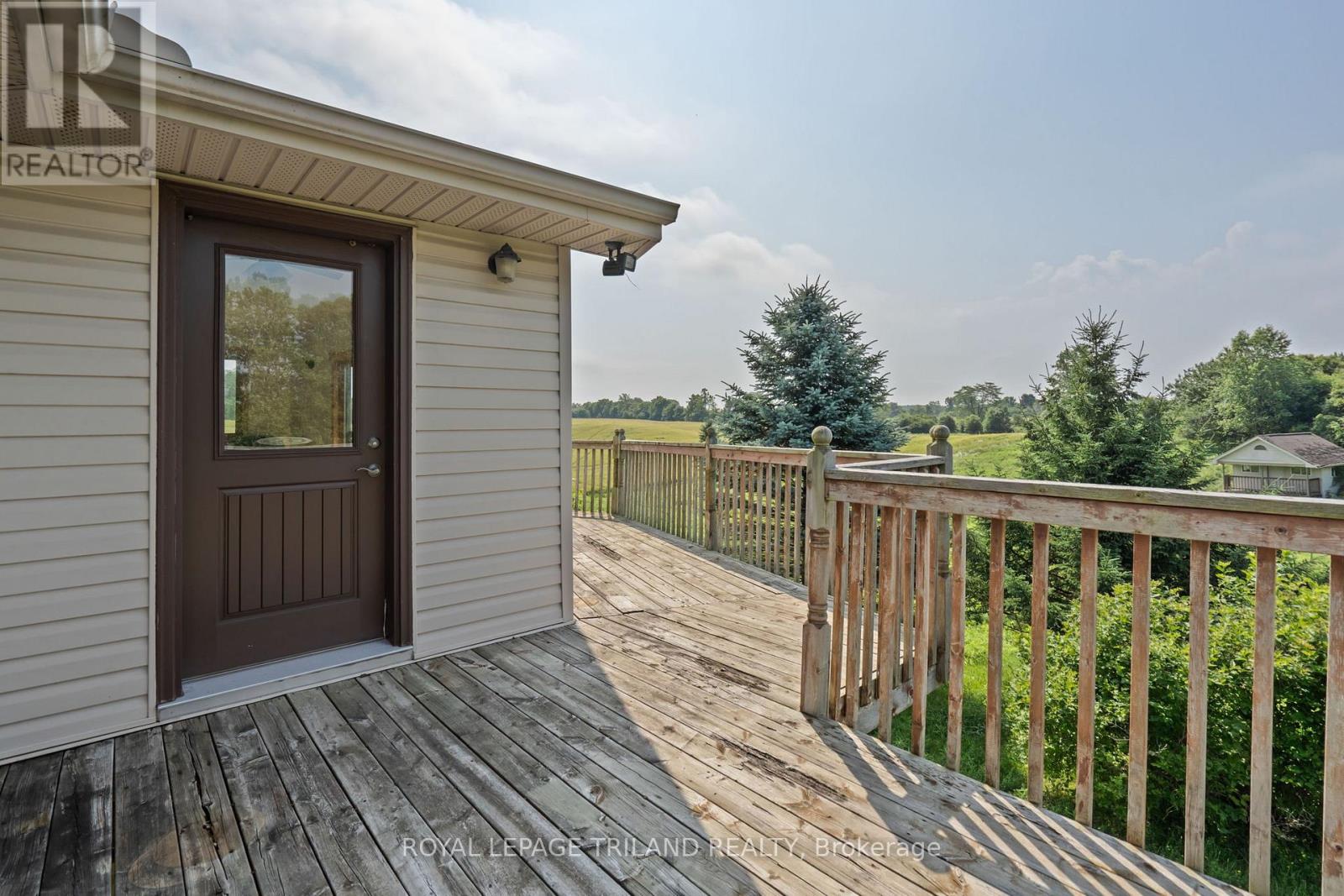 25090 Dundonald Road, Southwest Middlesex, Ontario  N0N 1A0 - Photo 39 - X12591102