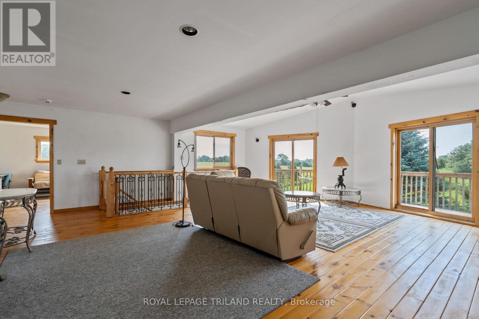 25090 Dundonald Road, Southwest Middlesex, Ontario  N0N 1A0 - Photo 6 - X12591102