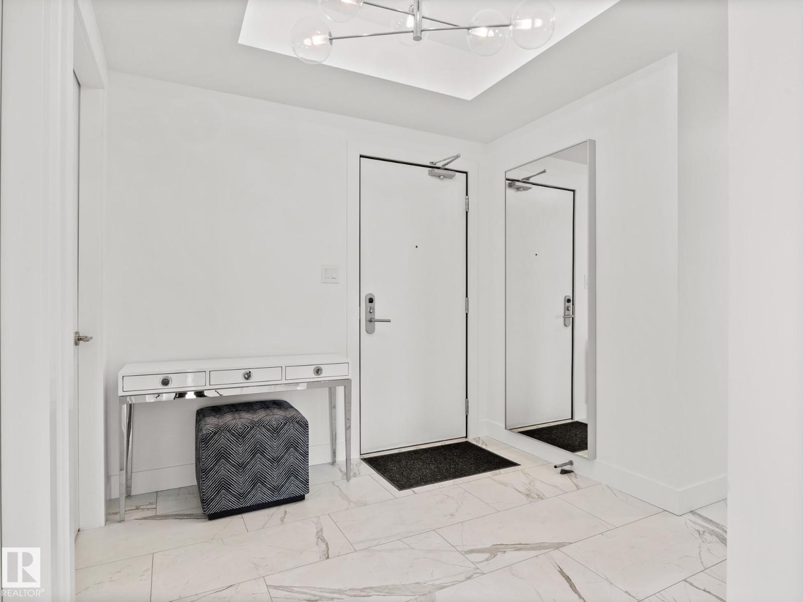 #605 14105 West Block Dr Nw, Edmonton, Alberta  T5N 1L5 - Photo 3 - E4467157