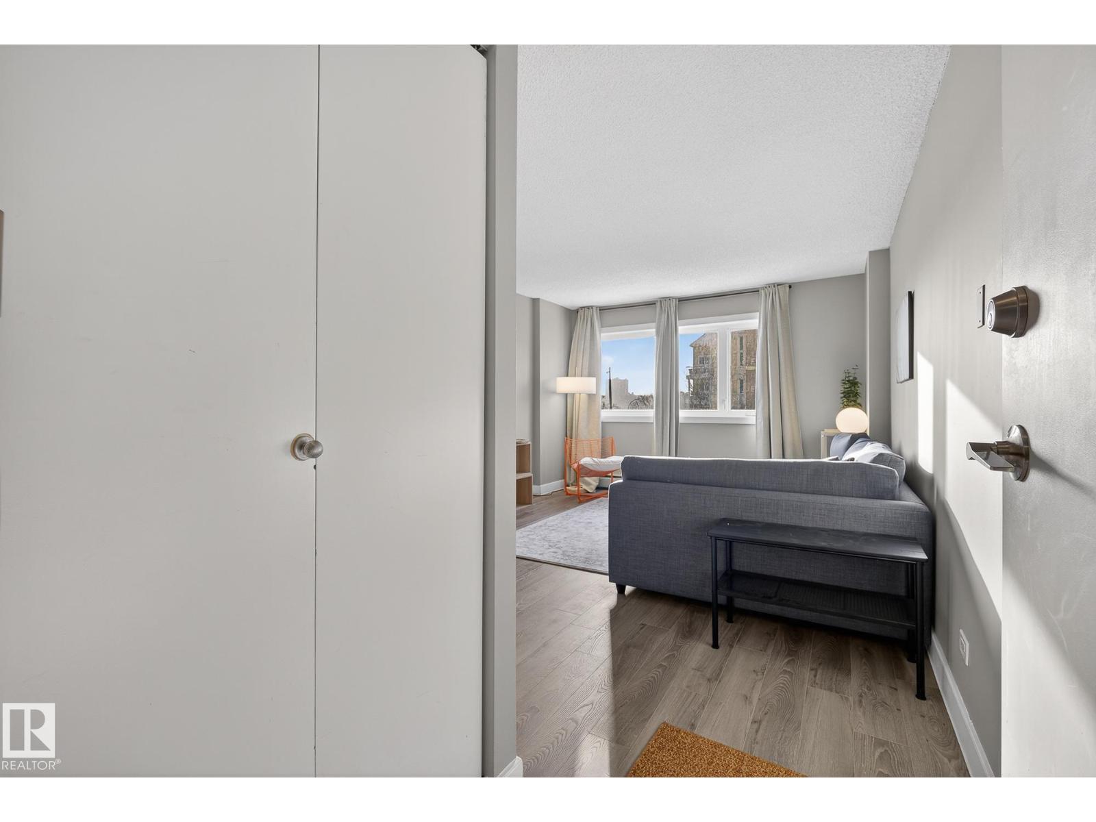 #308 9710 105 St Nw, Edmonton, Alberta T5K 1A4 - Photo 3 - E4467158