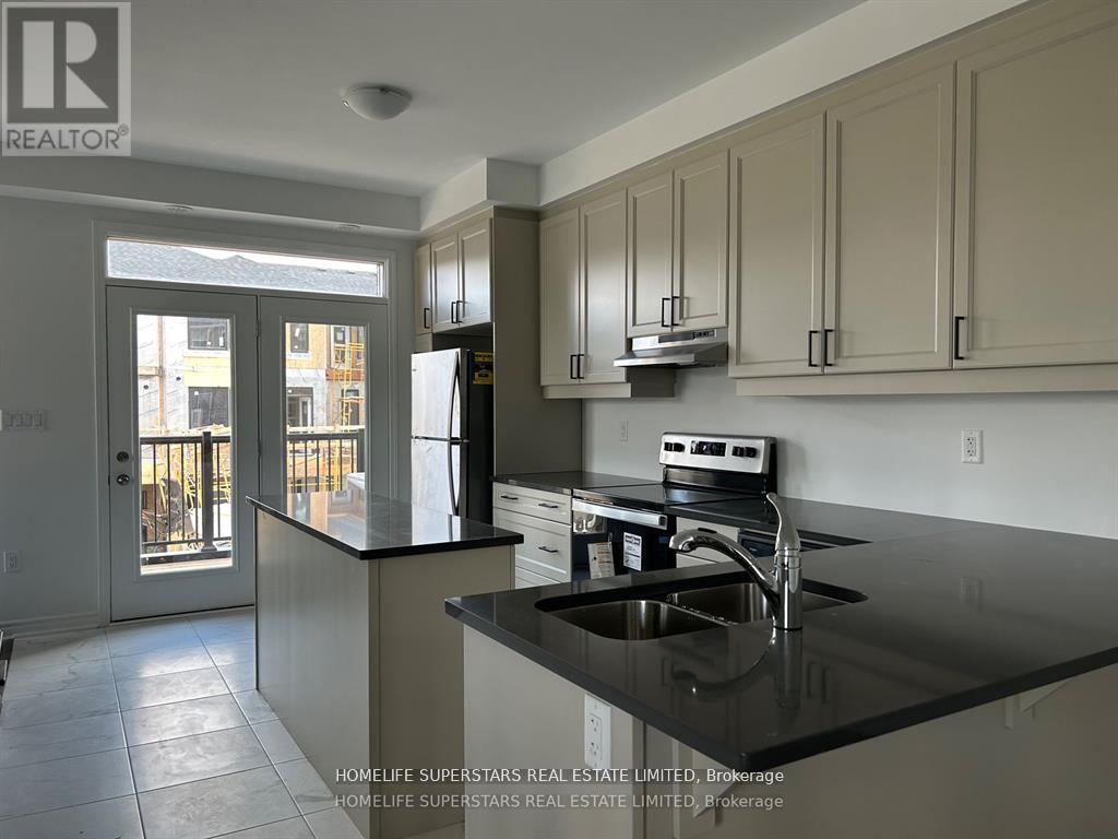 44 Melmar Street, Brampton, Ontario  L7A 5K6 - Photo 6 - W12590938